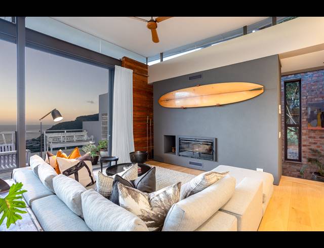 4 BEDROOM HOUSE FOR SALE IN LLANDUDNO